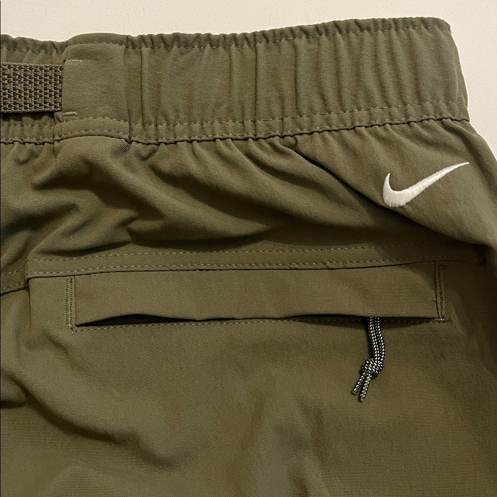 Nike ACG Hiking Pants Women's XL UV Protection Repel Belt zip pockets green $140 - Picture 7 of 10